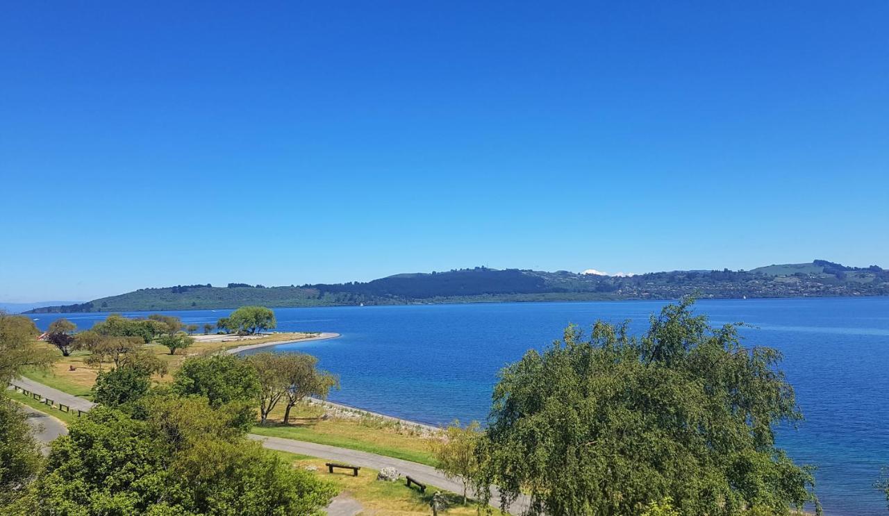Close To The Lake Taupo Eksteriør billede